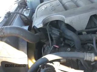 2010 Toyota Tundra с VIN 5TFUM5F16AX008860, выставлен на аукционе IAAI как лот 43179203 с пробегом 423 089 миль миль и . История ставок и продаж доступна на DreamBid. Изображение 19.
