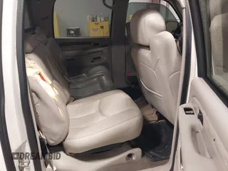 2005 Cadillac Escalade EXT z VIN 3GYEK62N65G222485, wystawiony jako IAAI lot #41409741 z przebiegiem 228 916 mil mil oraz . Historia ofert i sprzedaży dostępna na DreamBid. Obrazek 8.