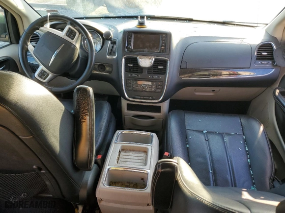 2016 Chrysler Town & Country Touring with VIN 2C4RC1BG9GR231090, listed as a Copart auction lot 82591964 with 176,798 mi miles and Salvage Title. Bid and sale history available at carsss.com. Image 8.
