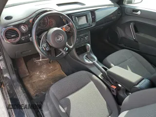 2018 Volkswagen Beetle S with VIN 3VWFD7AT9JM709408, listed as a Copart auction lot 45959565 with 34,317 mi miles and Salvage Title. Bid and sale history available at carsss.com. Image 8.