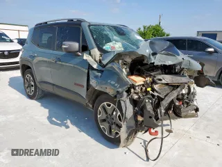 2015 Jeep Renegade Trailhawk with VIN ZACCJBCT7FPC17933, listed as a Copart auction lot 59749325 with Not provided miles and Salvage title. Bid and sale history available at DreamBid. Image 4.