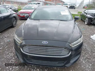 2013 Ford Fusion SE with VIN 3FA6P0HR4DR368010, listed as a IAAI auction lot 41941471 with 197,359 mi miles. Bid and sale history available at carsss.com. Image 6.