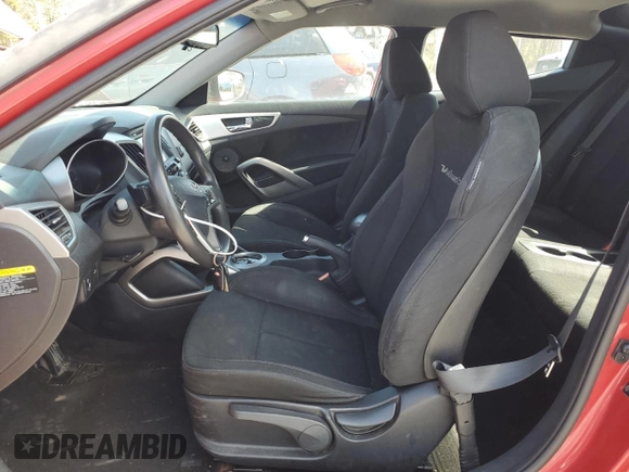 2014 Hyundai Veloster with VIN KMHTC6AD8EU184334, listed as a Copart auction lot 52919155 with 141,817 mi miles and Clean Title. Bid and sale history available at carsss.com. Image 7.