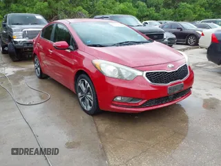 2014 Kia Forte EX with VIN KNAFX4A81E5220515, listed as a IAAI auction lot 42073436 with 132,405 mi miles. Bid and sale history available at carsss.com. Image 1.
