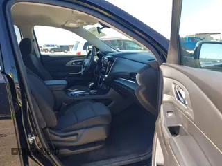 2021 Chevrolet Traverse LS с VIN 1GNERFKW8MJ247659, выставлен на аукционе IAAI как лот 42064676 с пробегом 99 821 миль миль и . История ставок и продаж доступна на DreamBid. Изображение 5.