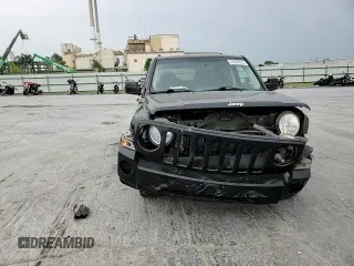 2008 Jeep Patriot Sport z VIN 1J8FT280X8D534394, wystawiony jako Copart lot #53935575 z przebiegiem 122 836 mil mil oraz Szkoda całkowita • Salvage title. Historia ofert i sprzedaży dostępna na DreamBid. Obrazek 14.