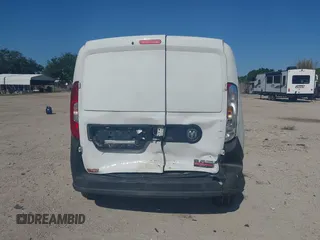 2017 Ram ProMaster City Cargo Tradesman z VIN ZFBERFABXH6E68718, wystawiony jako IAAI lot #41929558 z przebiegiem 134 597 mil mil oraz . Historia ofert i sprzedaży dostępna na DreamBid. Obrazek 16.