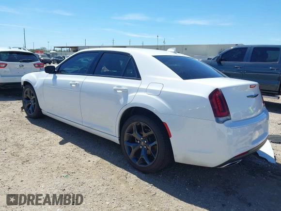 2023 Chrysler 300 Touring with VIN 2C3CCAAGXPH664953, listed as a IAAI auction lot 41714485 with 15,072 mi miles and . Bid and sale history available at DreamBid. Image 3.