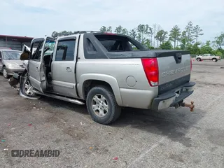 2005 Chevrolet Avalanche Z66 z VIN 3GNEC12Z05G231960, wystawiony jako IAAI lot #42198445 z przebiegiem 225 245 mil mil oraz . Historia ofert i sprzedaży dostępna na DreamBid. Obrazek 3.
