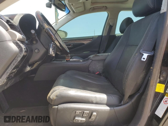 2014 Lexus LS 460 L with VIN JTHGL5EF0E5051832, listed as a Copart auction lot 50557425 with 102,903 mi miles and Clean title. Bid and sale history available at DreamBid. Image 7.
