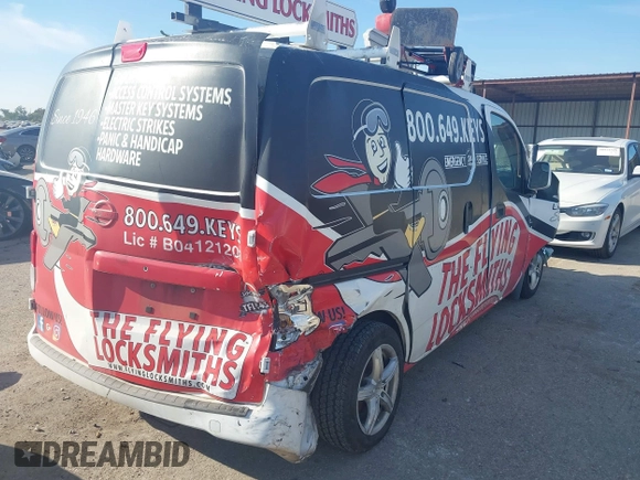 2017 Nissan NV200 S z VIN 3N6CM0KN2HK709802, wystawiony jako IAAI lot #40949324 z przebiegiem Nie podano mil oraz . Historia ofert i sprzedaży dostępna na DreamBid. Obrazek 4.