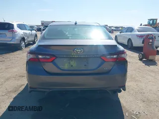 2021 Toyota Camry SE Nightshade with VIN 4T1G11AK4MU432151, listed as a IAAI auction lot 41672800 with 82,051 mi miles. Bid and sale history available at carsss.com. Image 17.