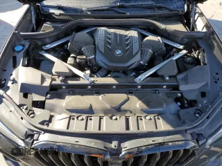 2021 BMW X6 M50i z VIN 5UXCY8C02M9F23734, wystawiony jako Copart lot #69432202 z przebiegiem Nie podano mil oraz . Historia ofert i sprzedaży dostępna na DreamBid. Obrazek 12.