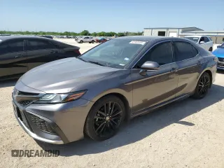 2021 Toyota Camry XSE z VIN 4T1K61AK0MU610259, wystawiony jako Copart lot #52463555 z przebiegiem 79 411 mil mil oraz Czysty tytuł • Clean title. Historia ofert i sprzedaży dostępna na DreamBid. Obrazek 1.