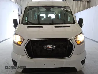 2023 Ford Transit Passenger XL with VIN 1FBAX2C87PKB36657, listed as a Copart auction lot 81110354 with 19,057 mi miles and Clean Title. Bid and sale history available at DreamBid. Image 5.