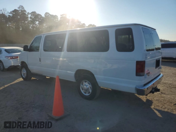 2013 Ford Econoline Passenger XL with VIN 1FBSS3BLXDDA77277, listed as a Copart auction lot 86483254 with 72,030 mi miles and Clean Title. Bid and sale history available at DreamBid. Image 2.