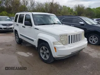 2008 Jeep Liberty Sport with VIN 1J8GP28K68W171011, listed as a IAAI auction lot 41886124 with 197,115 mi miles. Bid and sale history available at carsss.com. Image 1.