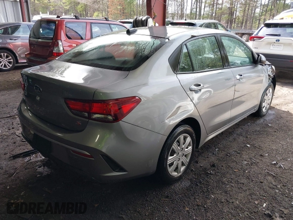 2021 Kia Rio LX with VIN 3KPA24AD1ME391454, listed as a IAAI auction lot 41732365 with 69,888 mi miles. Bid and sale history available at carsss.com. Image 4.
