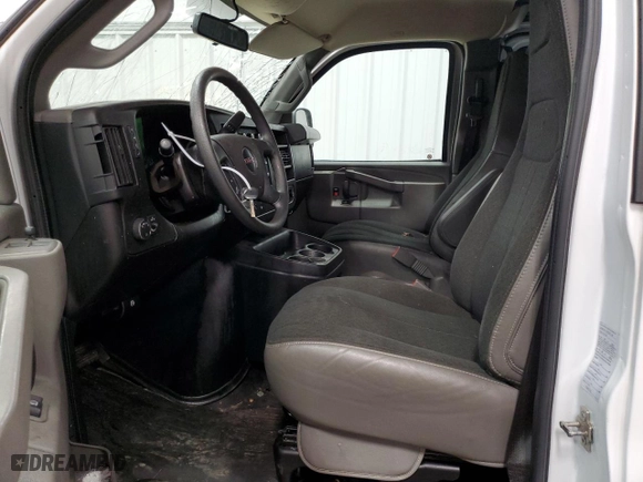 2022 GMC Savana Cargo Van with VIN 1GTW7AFP8N1272295, listed as a Copart auction lot 43643015 with 0 mi miles and Clean Title. Bid and sale history available at carsss.com. Image 7.