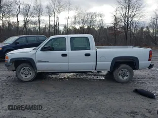 2002 GMC Sierra 2500HD SLE with VIN 1GTHK23162F158226, listed as a IAAI auction lot 41119821 with 50,119 mi miles. Bid and sale history available at carsss.com. Image 14.