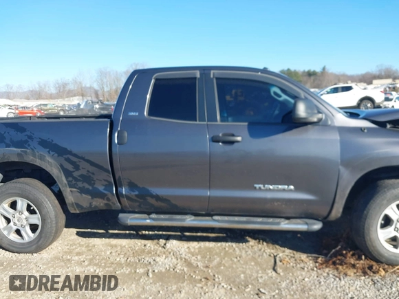 2013 Toyota Tundra z VIN 5TFRM5F18DX062669, wystawiony jako IAAI lot #41492200 z przebiegiem 100 531 mil mil oraz . Historia ofert i sprzedaży dostępna na DreamBid. Obrazek 13.