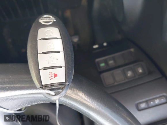 2017 Nissan Rogue SV z VIN 5N1AT2MN5HC730098, wystawiony jako IAAI lot #42033390 z przebiegiem 91 755 mil mil oraz . Historia ofert i sprzedaży dostępna na DreamBid. Obrazek 11.