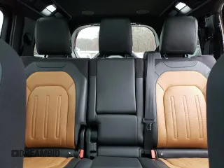 2023 Land Rover Defender X with VIN SALEXEEU8P2111784, listed as a Copart auction lot 49658795 with 25,844 mi miles and Salvage title. Bid and sale history available at DreamBid. Image 10.