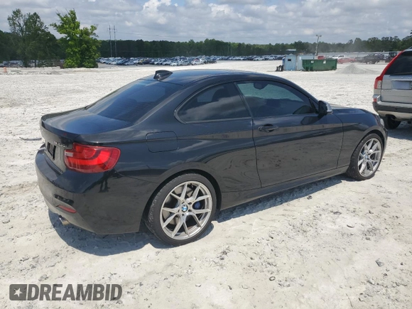 2015 BMW 2 Series M235i with VIN WBA1J7C59FV289292, listed as a Copart auction lot 54990895 with 156,750 mi miles and Clean Title. Bid and sale history available at carsss.com. Image 3.