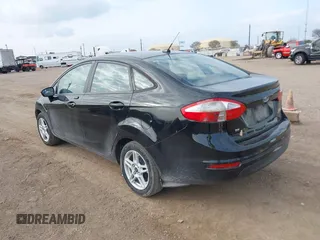2018 Ford Fiesta SE z VIN 3FADP4BJ0JM139172, wystawiony jako IAAI lot #41212242 z przebiegiem 160 238 mil mil oraz . Historia ofert i sprzedaży dostępna na DreamBid. Obrazek 15.