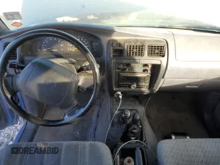 1997 Toyota 4Runner z VIN JT3HM84R5V0021484, wystawiony jako Copart lot #87942475 z przebiegiem 296 181 mil mil oraz Czysty tytuł • Clean title. Historia ofert i sprzedaży dostępna na DreamBid. Obrazek 8.