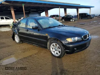 2005 BMW 3 Series 325i with VIN WBAAZ334X5KP92841, listed as a Copart auction lot 84638894 with Not provided miles and Salvage title. Bid and sale history available at DreamBid. Image 4.
