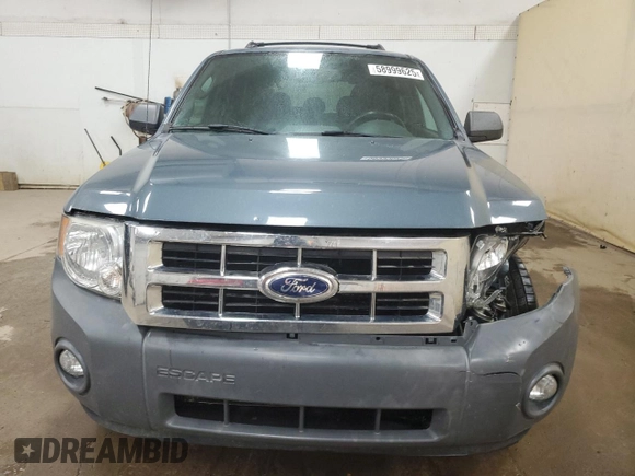 2012 Ford Escape XLT z VIN 1FMCU9DG3CKC81146, wystawiony jako Copart lot #58999625 z przebiegiem 169 942 mil mil oraz Czysty tytuł • Clean title. Historia ofert i sprzedaży dostępna na DreamBid. Obrazek 5.