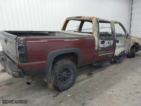 2003 Chevrolet Silverado 2500HD LS with VIN 1GCHK23143F122617, listed as a IAAI auction lot 41293503 with 1 mi miles. Bid and sale history available at carsss.com. Image 4.