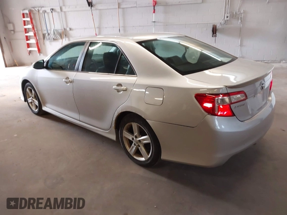 2012 Toyota Camry L with VIN 4T1BF1FK3CU081106, listed as a IAAI auction lot 41687413 with 151,459 mi miles. Bid and sale history available at carsss.com. Image 3.