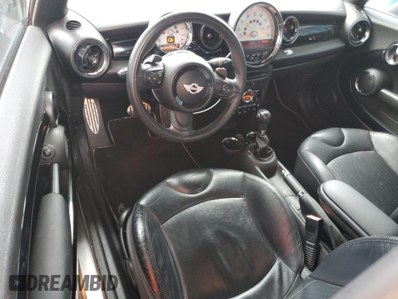2012 MINI Clubman S z VIN WMWZG3C53CTY38180, wystawiony jako Copart lot #56789635 z przebiegiem 99 583 mil mil oraz Szkoda całkowita • Salvage title. Historia ofert i sprzedaży dostępna na DreamBid. Obrazek 8.
