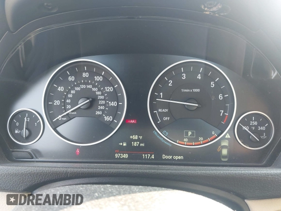 2015 BMW 3 Series 328i xDrive с VIN WBA3B5G51FNS20388, выставлен на аукционе IAAI как лот 42399201 с пробегом 97 349 миль миль и . История ставок и продаж доступна на DreamBid. Изображение 7.