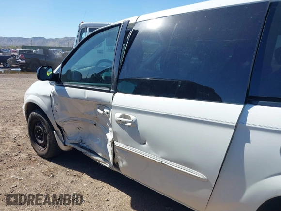 2003 Chrysler Town & Country with VIN 2C8GP443X3R265183, listed as a IAAI auction lot 41834681 with 278,062 mi miles and . Bid and sale history available at DreamBid. Image 6.