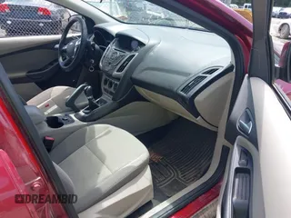 2013 Ford Focus SE с VIN 1FADP3F24DL317135, выставлен на аукционе IAAI как лот 42529477 с пробегом 142 670 миль миль и . История ставок и продаж доступна на DreamBid. Изображение 5.