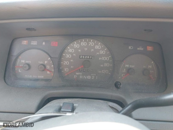 2003 Mercury Grand Marquis LS Premium with VIN 2MEFM75WX3X635171, listed as a IAAI auction lot 41789869 with 252,679 mi miles. Bid and sale history available at carsss.com. Image 7.