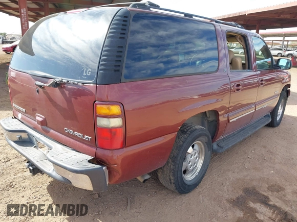 2000 Chevrolet Suburban LT with VIN 3GNFK16T6YG197248, listed as a IAAI auction lot 41624697 with 205,651 mi miles. Bid and sale history available at carsss.com. Image 4.