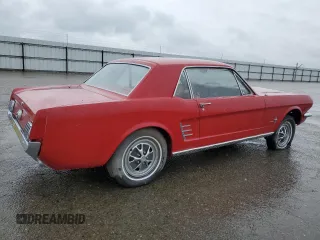 1966 Ford Mustang z VIN 6R07T204871, wystawiony jako Copart lot #47896195 z przebiegiem 45 732 mil mil oraz Czysty tytuł • Clean title. Historia ofert i sprzedaży dostępna na DreamBid. Obrazek 3.