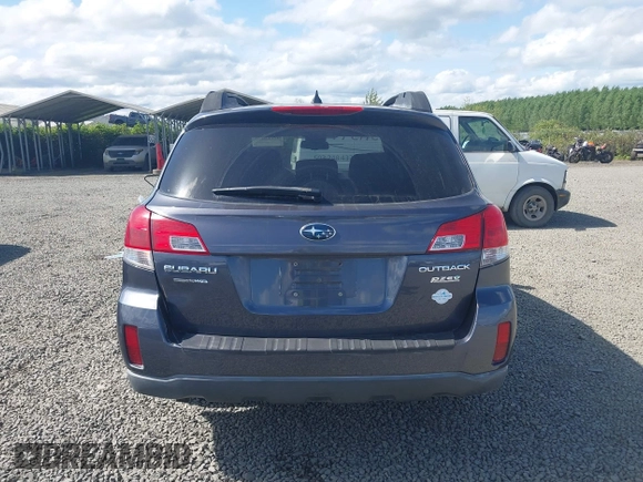 2014 Subaru Outback Premium with VIN 4S4BRBCC5E3247600, listed as a IAAI auction lot 42213039 with 225,027 mi miles and . Bid and sale history available at DreamBid. Image 16.