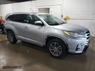 2017 Toyota Highlander XLE with VIN 5TDJZRFH7HS480171, listed as a Copart auction lot 51065085 with 107,334 mi miles and Salvage Title. Bid and sale history available at carsss.com. Image 4.