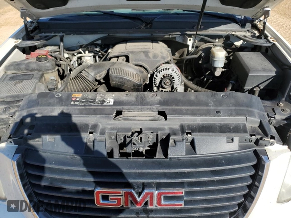 2011 GMC Yukon SLT with VIN 1GKS1CE06BR284107, listed as a Copart auction lot 43546945 with 240,582 mi miles and Salvage Title. Bid and sale history available at carsss.com. Image 14.