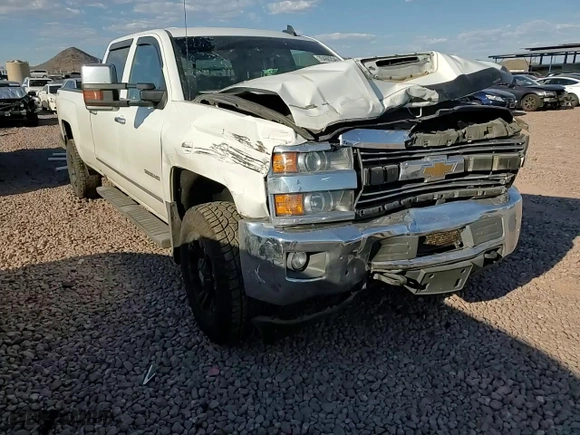 2018 Chevrolet Silverado 3500HD LTZ with VIN 1GC4K0CY6JF194092, listed as a Copart auction lot 70460254 with 152,235 mi miles and Salvage Title. Bid and sale history available at carsss.com. Image 10.