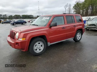 2010 Jeep Patriot Latitude z VIN 1J4NT1GAXAD671827, wystawiony jako Copart lot #43264695 z przebiegiem 75 821 mil mil oraz Czysty tytuł • Clean title. Historia ofert i sprzedaży dostępna na DreamBid. Obrazek 1.