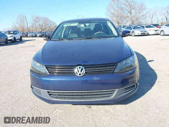 2013 Volkswagen Jetta SE with VIN 3VWDX7AJ7DM208972, listed as a IAAI auction lot 41653416 with 173,386 mi miles and . Bid and sale history available at DreamBid. Image 6.