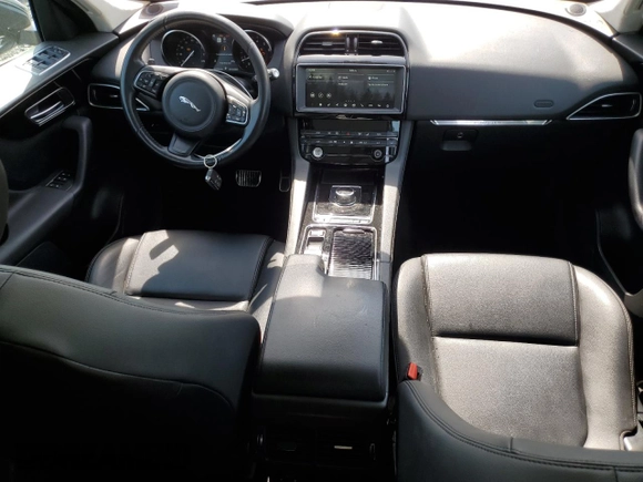 2019 Jaguar F-Pace 25t Premium with VIN SADCJ2FX5KA355404, listed as a Copart auction lot 55657935 with 56,832 mi miles and Salvage title. Bid and sale history available at DreamBid. Image 8.