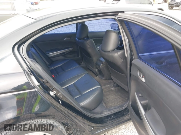 2010 Honda Accord EX-L z VIN 1HGCP2F86AA032708, wystawiony jako IAAI lot #42010837 z przebiegiem 196 739 mil mil oraz . Historia ofert i sprzedaży dostępna na DreamBid. Obrazek 8.