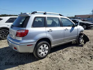 2005 Mitsubishi Outlander LS with VIN JA4LZ31F55U049938, listed as a Copart auction lot 75691644 with 113,518 mi miles and Salvage Title. Bid and sale history available at carsss.com. Image 3.
